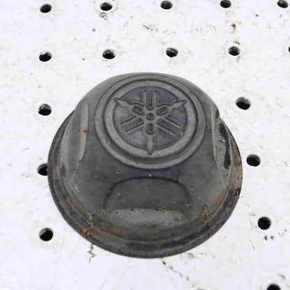 2013 YAMAHA GRIZZLY 700 WHEEL HUB DUST CAP COVER 1HP-F512A-00-00 