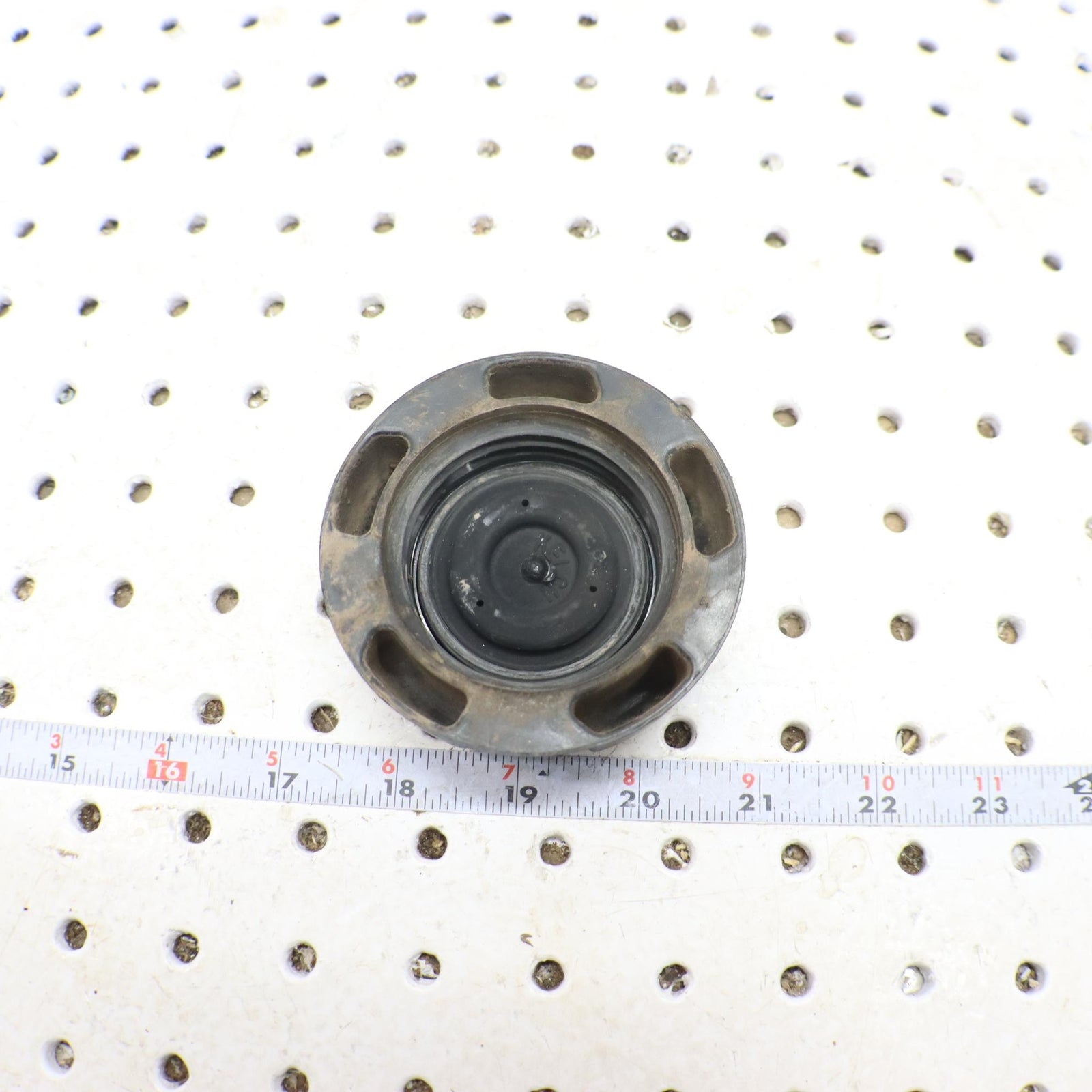 2014 Polaris Sportsman 570 Gas Tank Cap Cover Lid 5439075