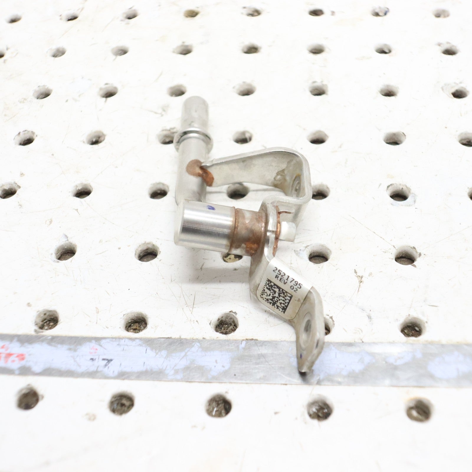 2024 Polaris Sportsman 570 Efi Eps Fuel Rail 2521795