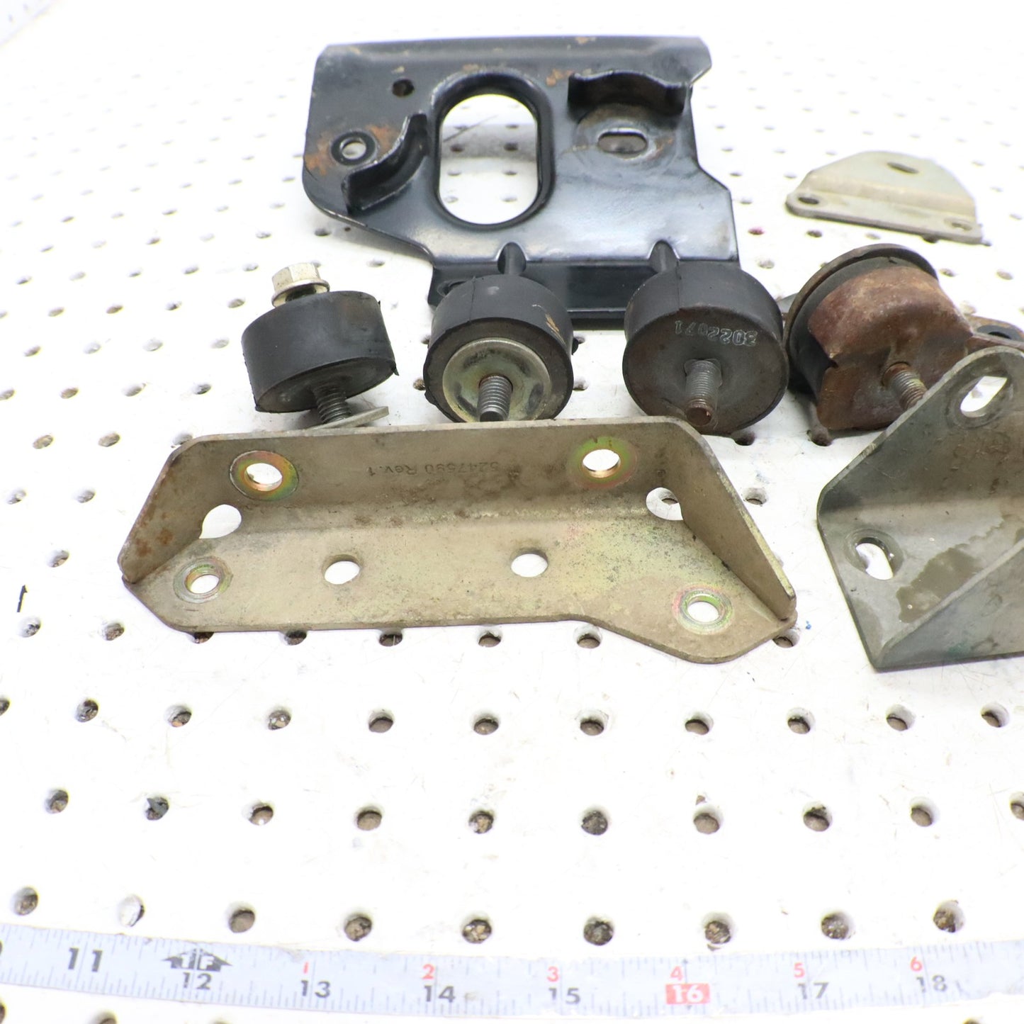 2008 Polaris Sportsman 800 Engine Motor Mounts 5244771-067 1013134-067 5247368 