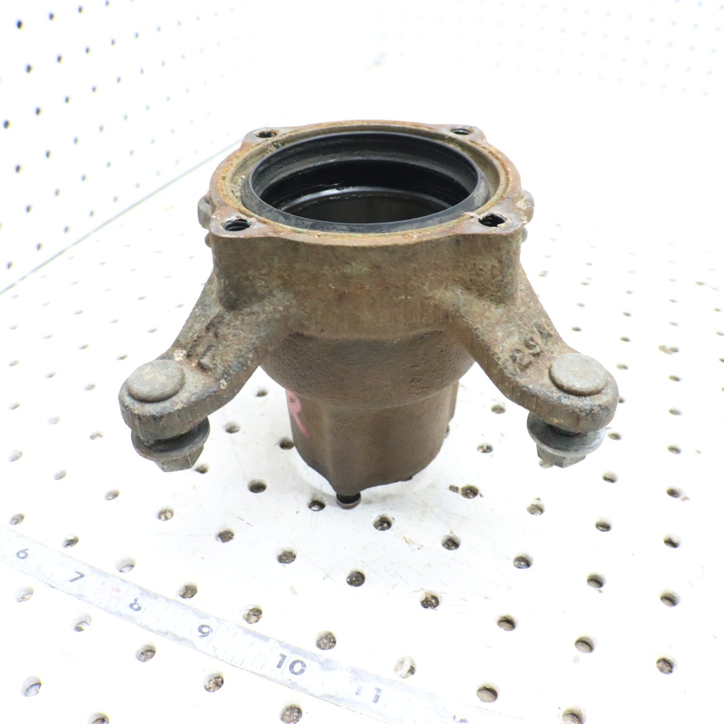 1995 Polaris Xplorer 400 Wheel Hub FRONT 1520243; 2202595  