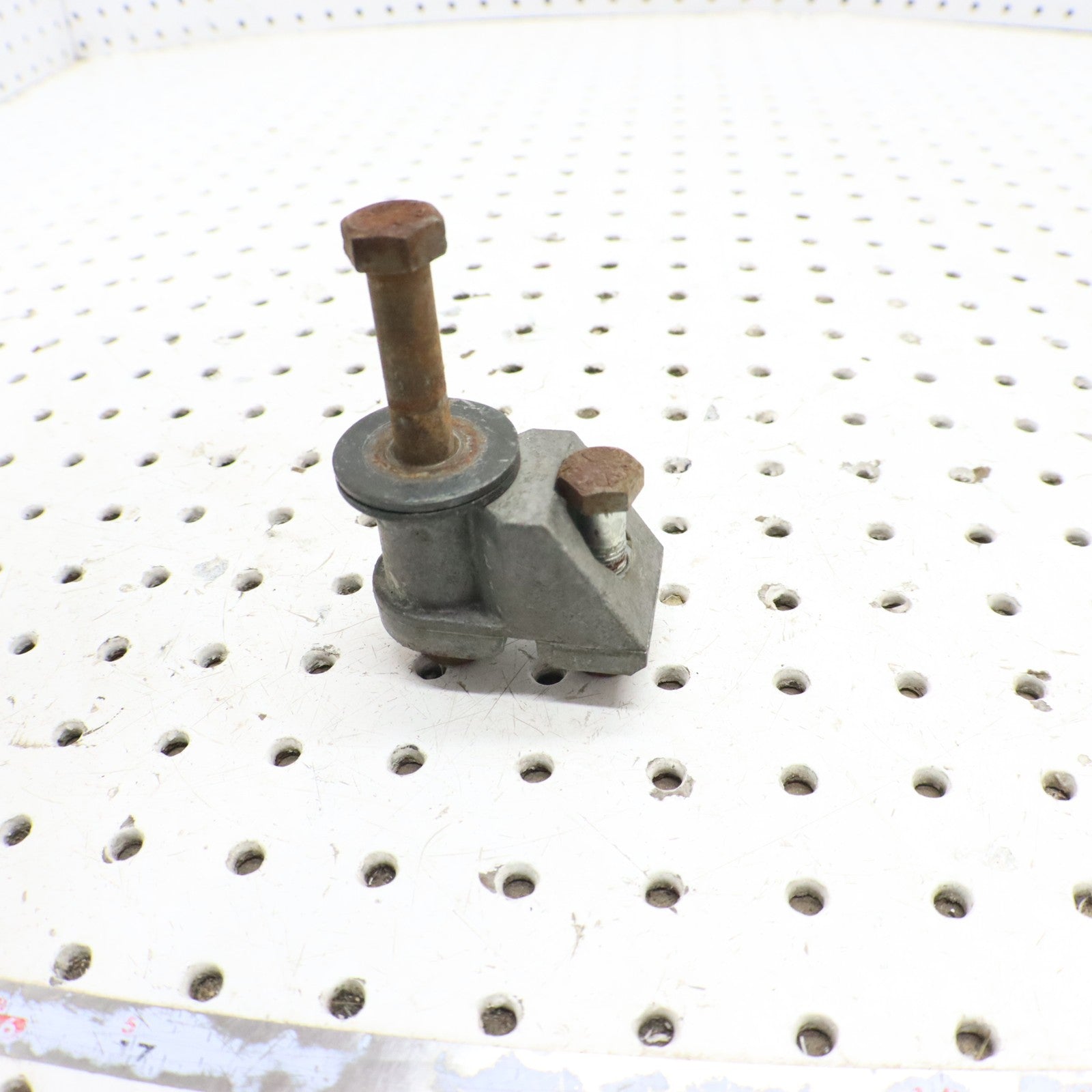 1995 Polaris Xcr 600 Idler Wheel Mount Block 5630399
