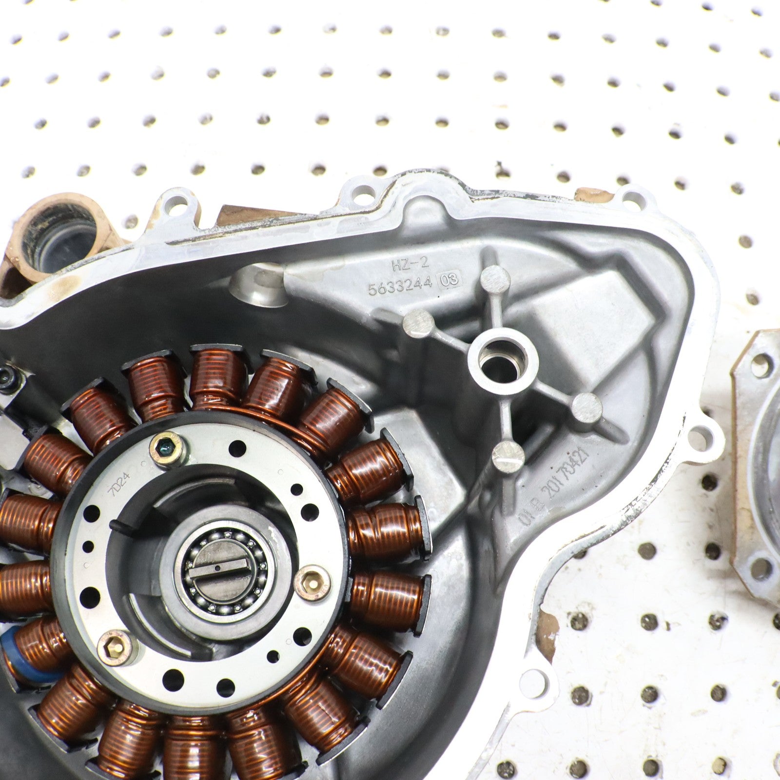 2017 Polaris Sportsman 570 Stator Cover Waterpump 2205170; 3022724; 5144584 