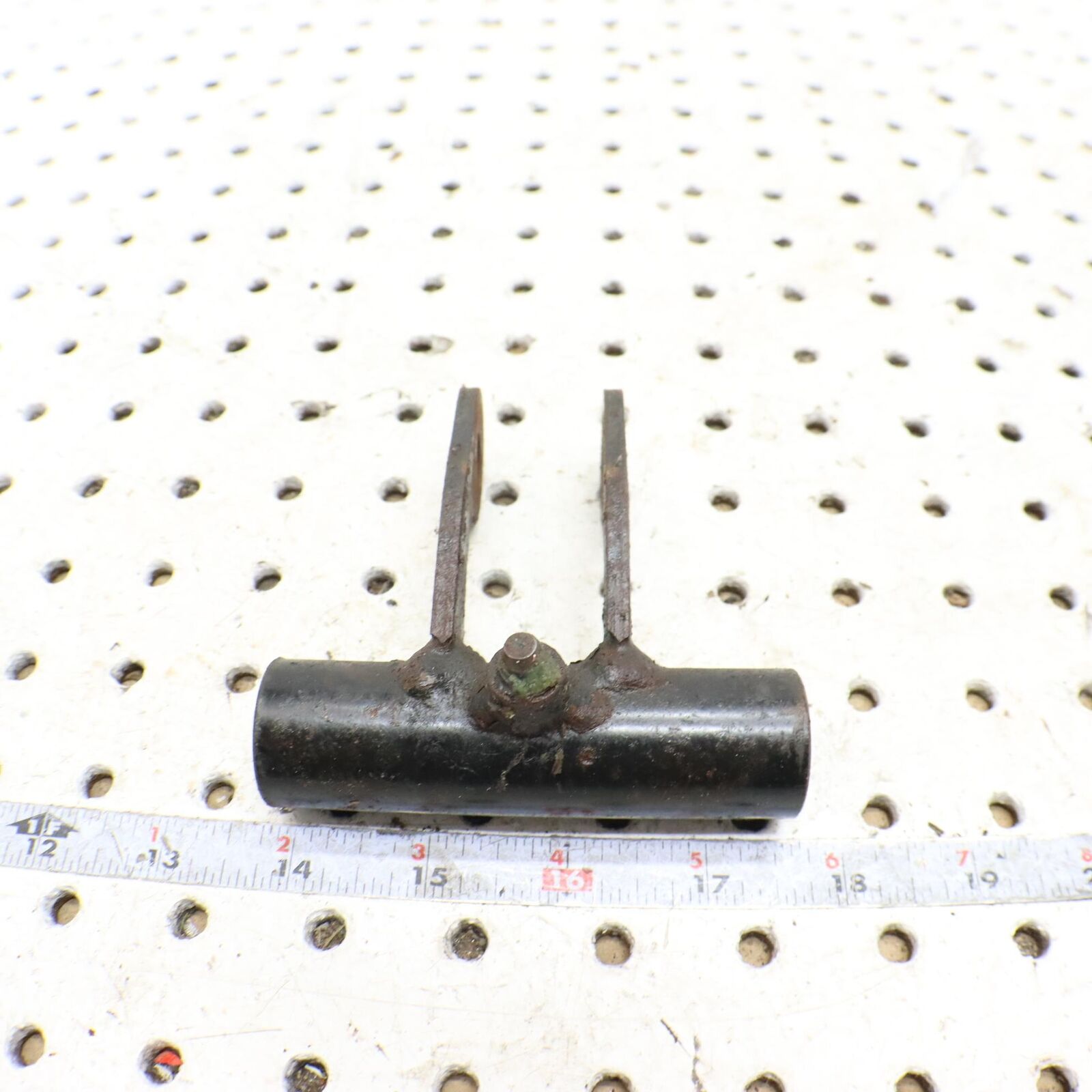 2002 ARCTIC CAT ZR 600 REAR SUSPENSION REAR SHOCK PIVOT 0704-589