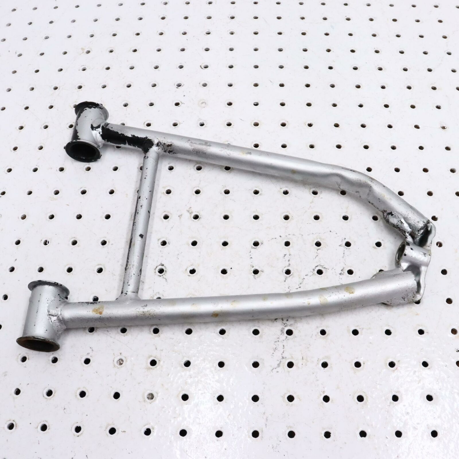 2007 POLARIS IQ 600 FRONT UPPER LEFT CONTROL A ARM 2203019-067