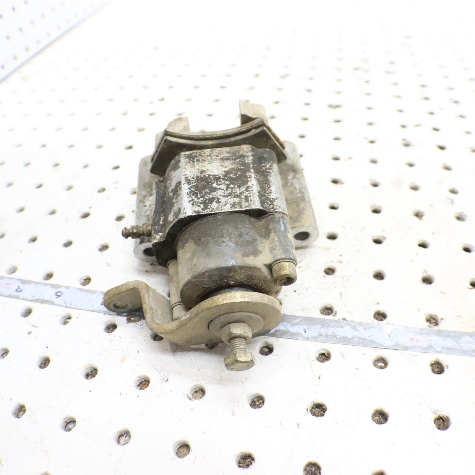 1998 Polaris Xplorer 400l Brake Caliper Rear 1910226