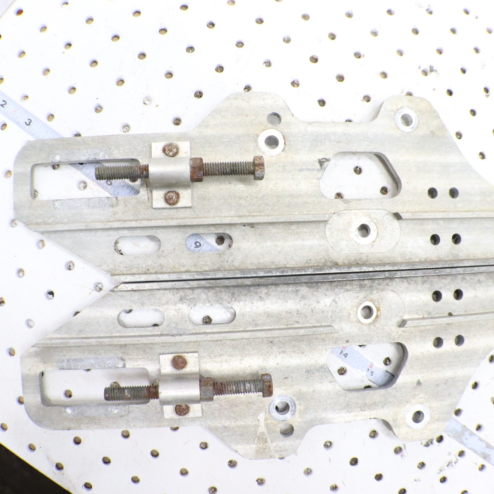 2007 Polaris Iq 600 Slide Rails L & R  1542130 ; 1542131 