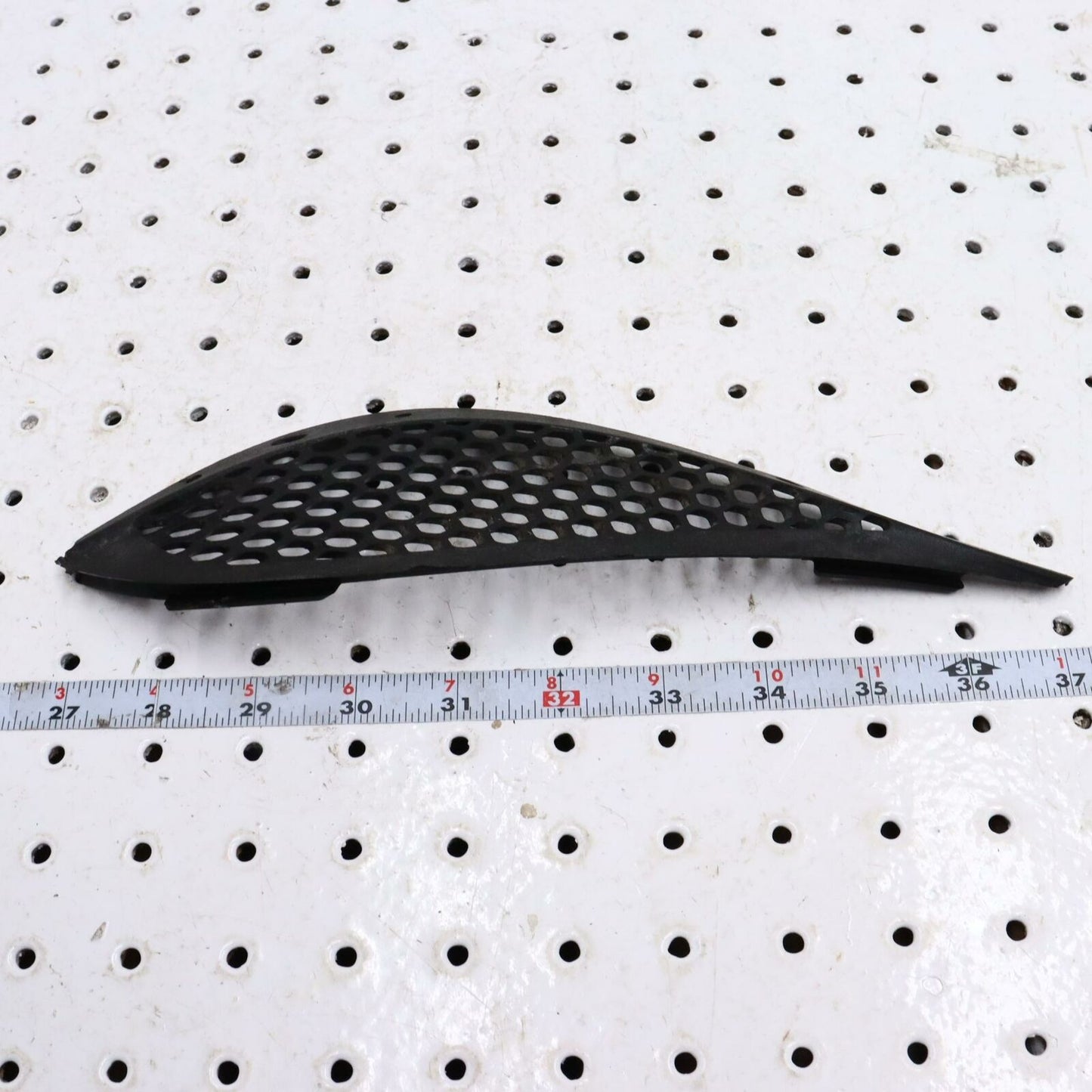2007 POLARIS IQ 600 LEFT HOOD LOUVER SCREEN VENT COVER 5435846-070