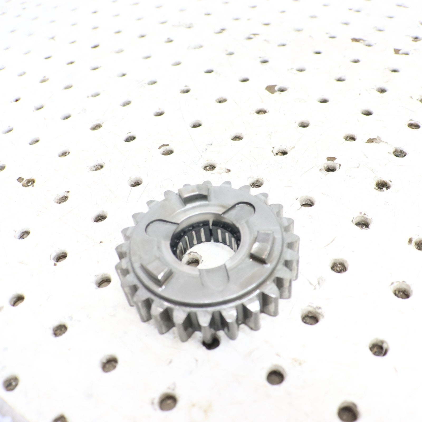 2004 Polaris Sportsman 500 Transmission Gearcase Sprocket 24T 3233854