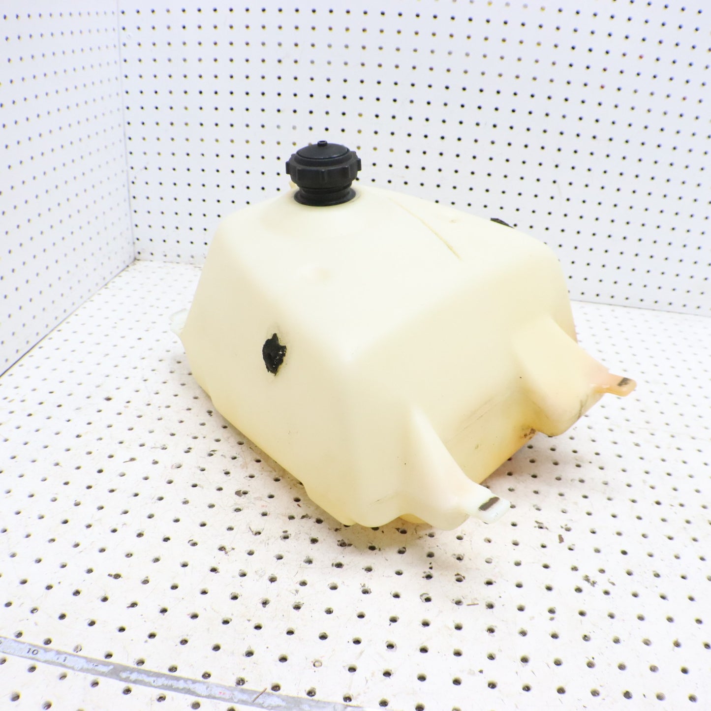  Polaris Xplorer 400l Fuel Tank Gas Tank 5433246; 1240048; 2520358