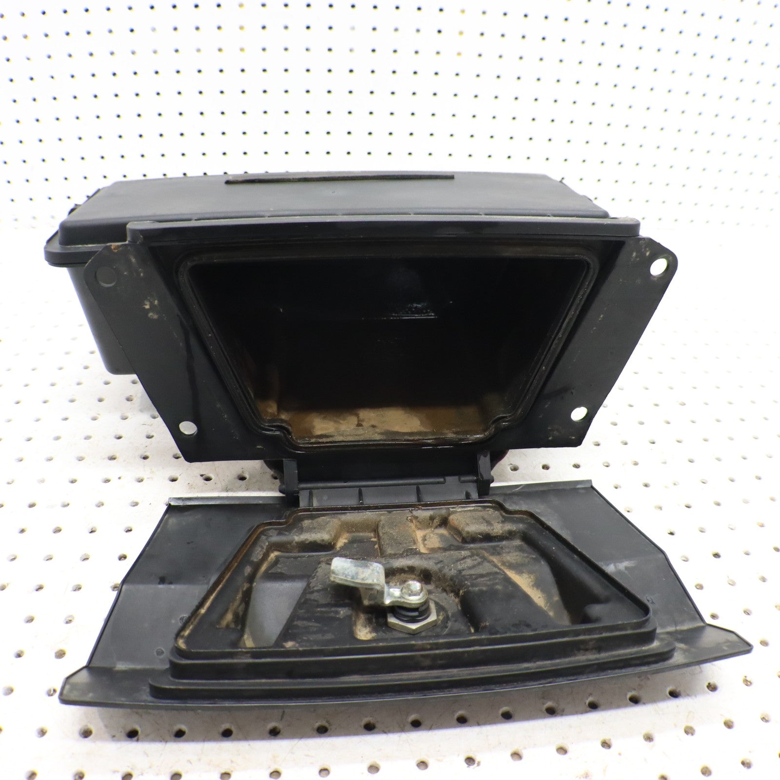 2009 Polaris Sportsman Xp 850 Storage Box Rear 2633432; 2633431 