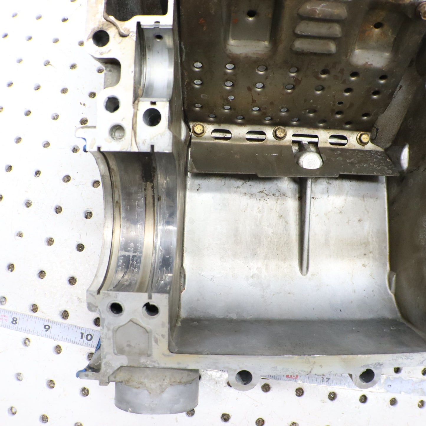 2009 Polaris Sportsman 800 Crankcase Engine Case 2203300 CRACKED !