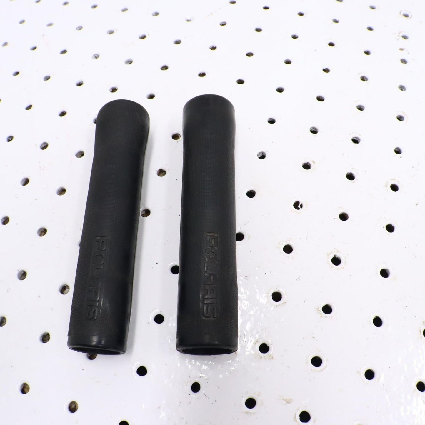 2006 POLARIS FUSION 700 HANDLEBAR GRIPS 5434715-070; 5452127-070