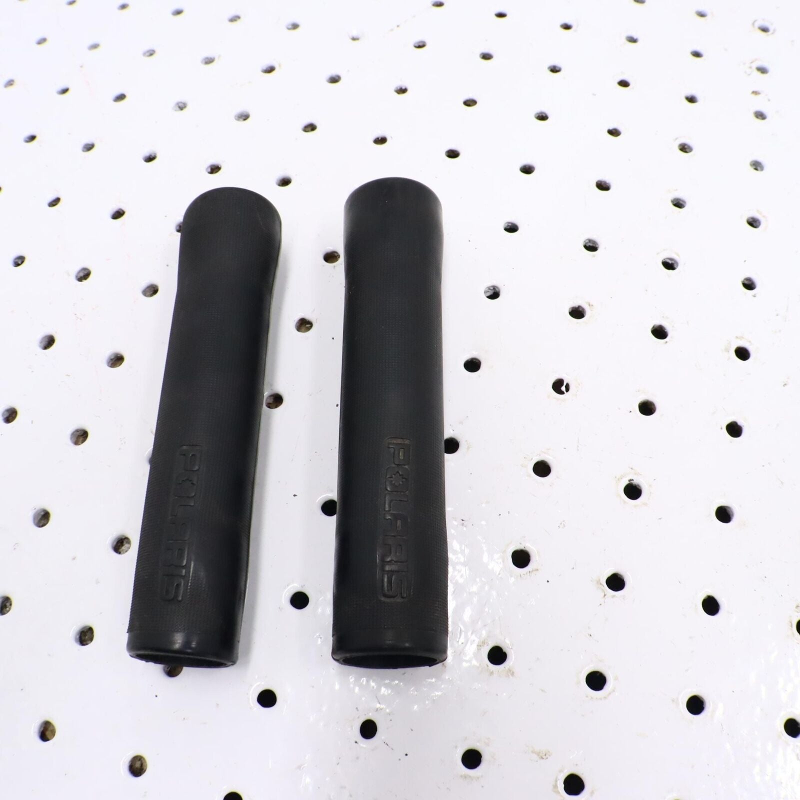 2006 POLARIS FUSION 700 HANDLEBAR GRIPS 5434715-070; 5452127-070