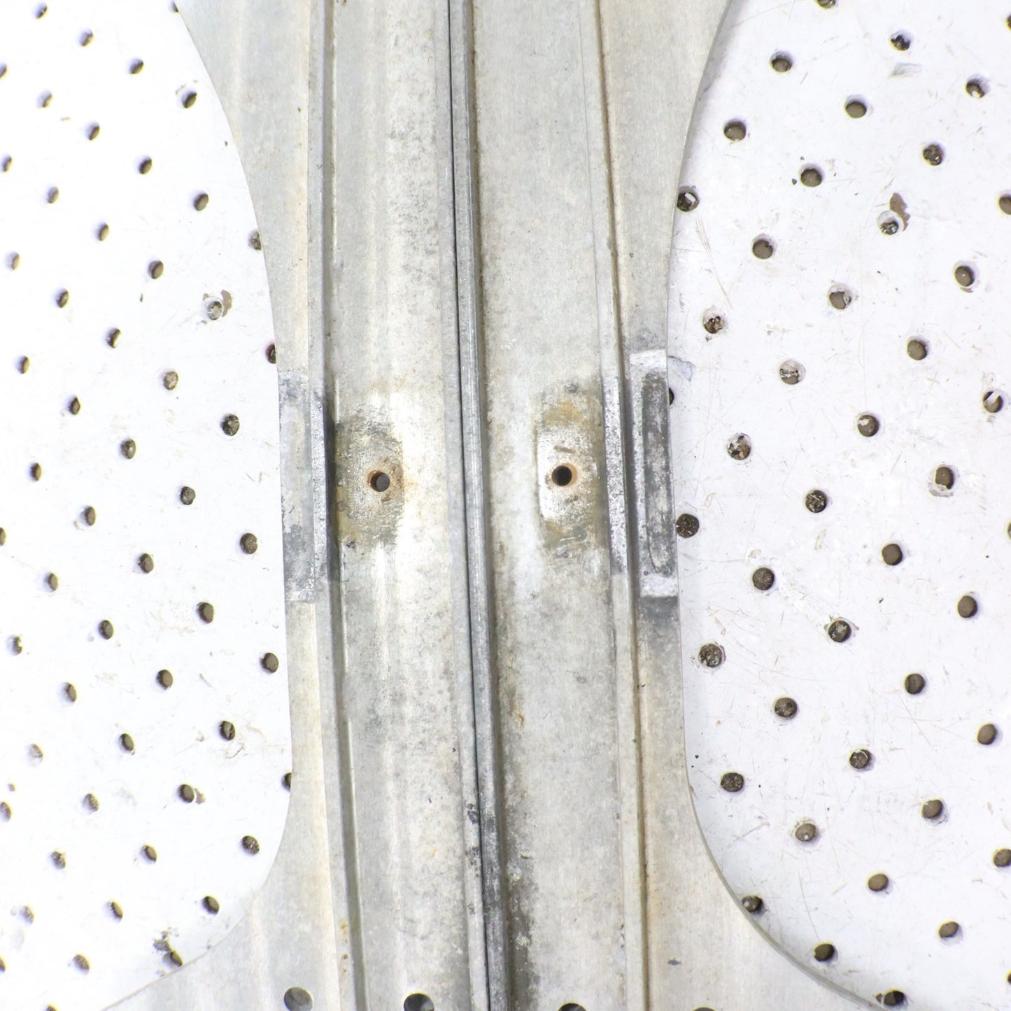 2007 Polaris Iq 600 Slide Rails L & R  1542130 ; 1542131 