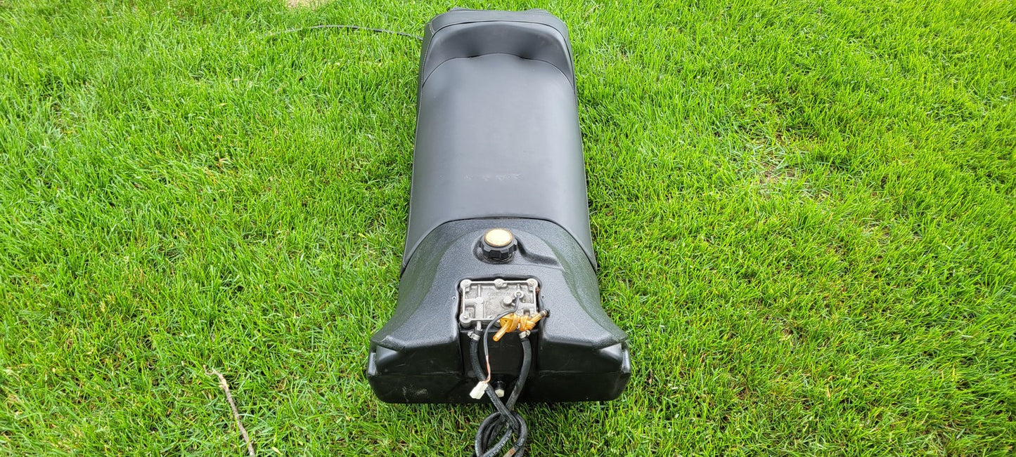 1999 Arctic Cat Zl 600 Seat, GAS TANK, FUEL PUMP 0770-311; 0670-894; 3005-268