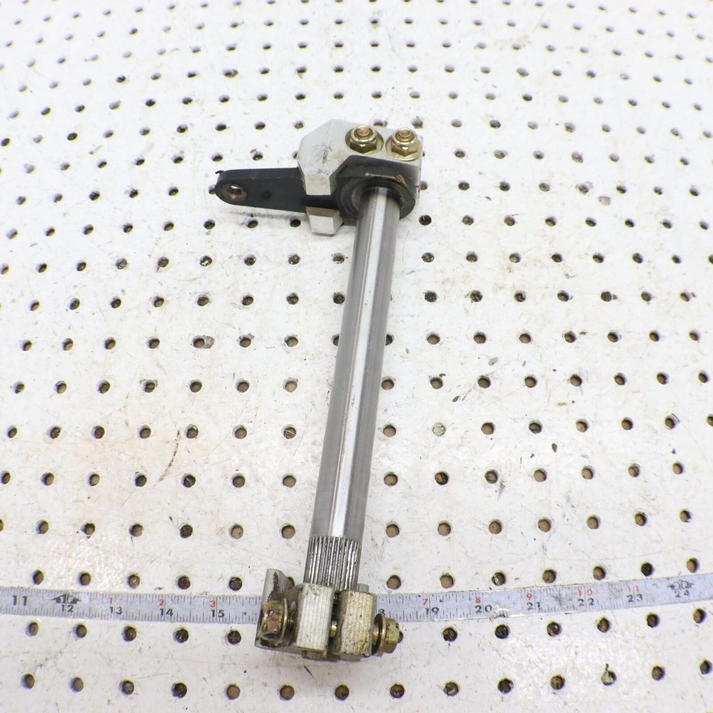 2005 ARCTIC CAT SABERCAT 600  STEERING PIVOT BELLCRANK DRIVER 1705-159 1705-178