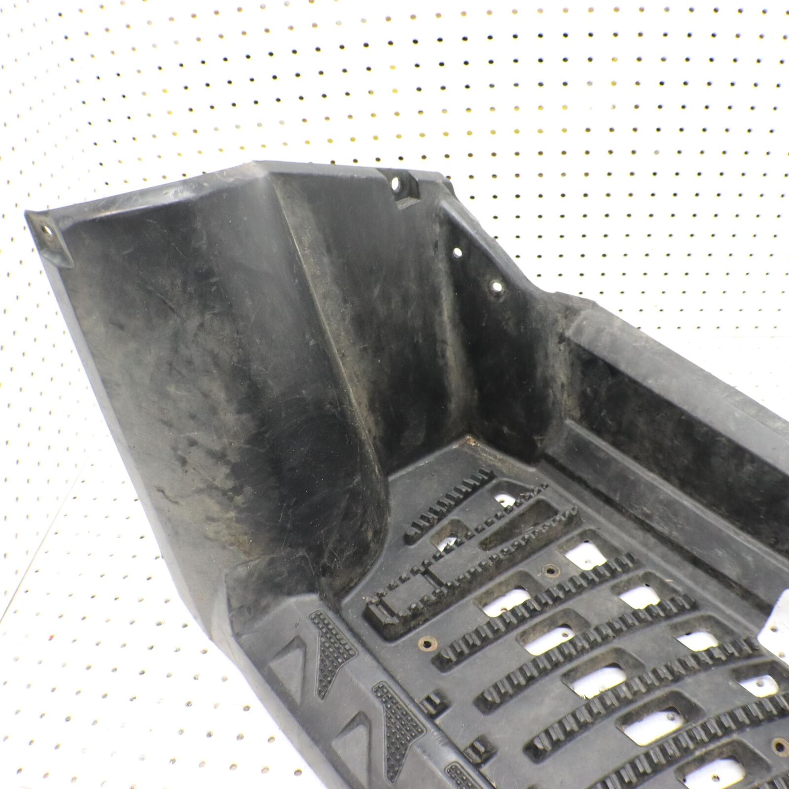 2013 POLARIS SPORTSMAN 550 RIGHT MUD SPLASH GUARD FOOTWELL 5439077-070