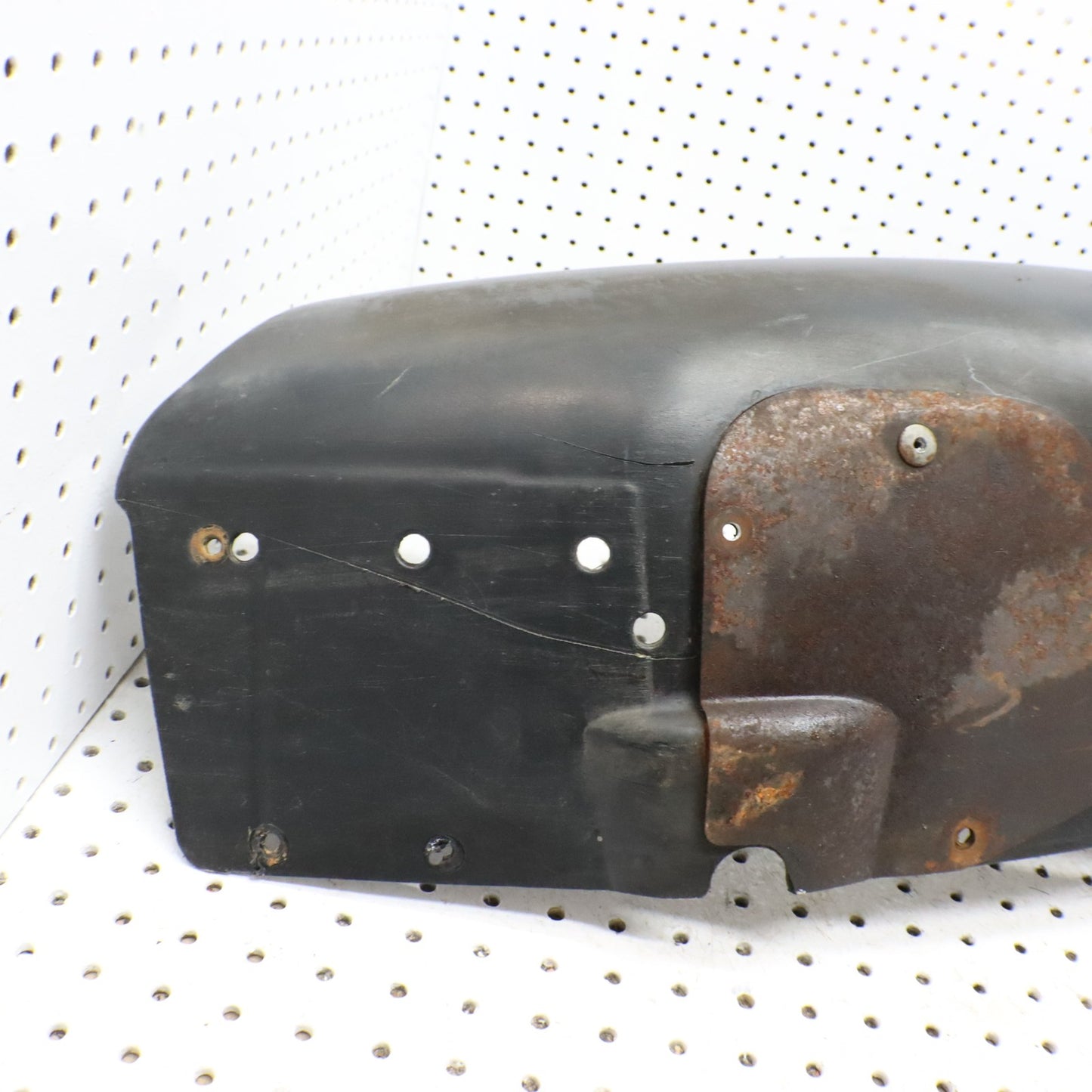 2007 Polaris Iq 600 Fender Bellypan Right 2633254-070