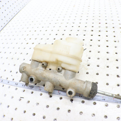 2009 Polaris Rzr 800 Brake Master Cylinder 1911234 1912463