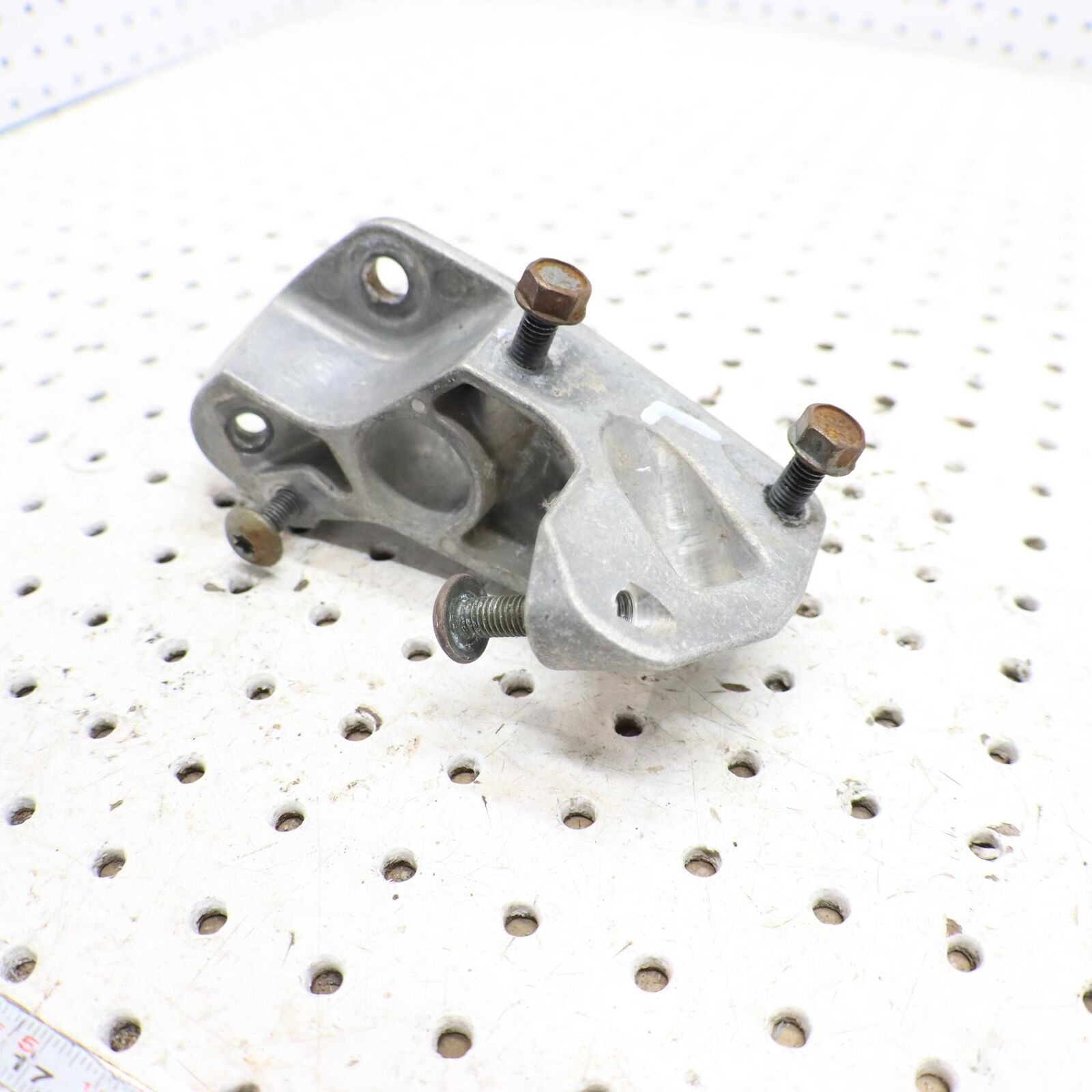 2015 POLARIS SWITCHBACK 800 FRAME SUPPORT BRACE, REAR, LEFT, MACH 5138292