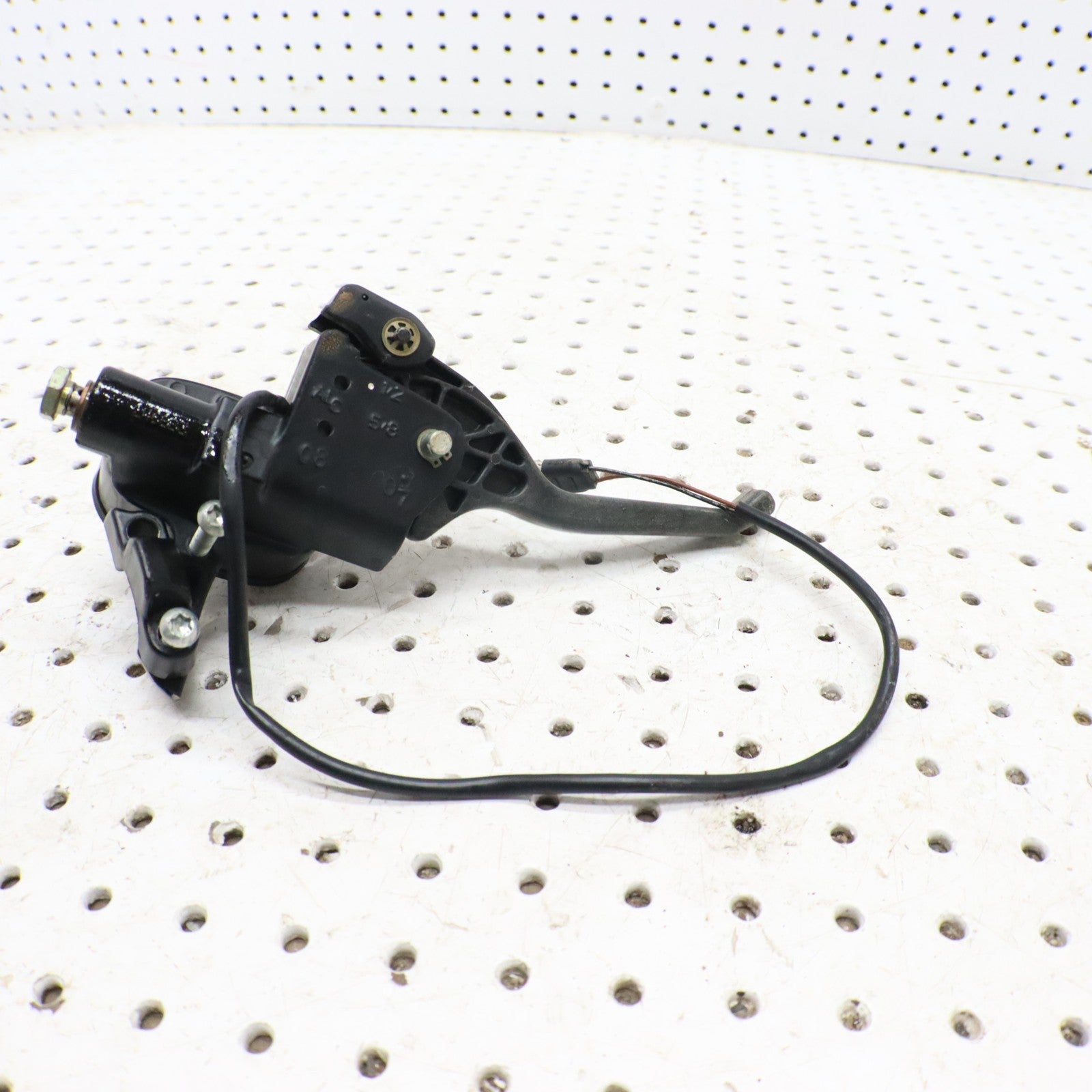 2009 Arctic Cat Crossfire R 8 Hand Brake Lever Master Cylinder 1602-930