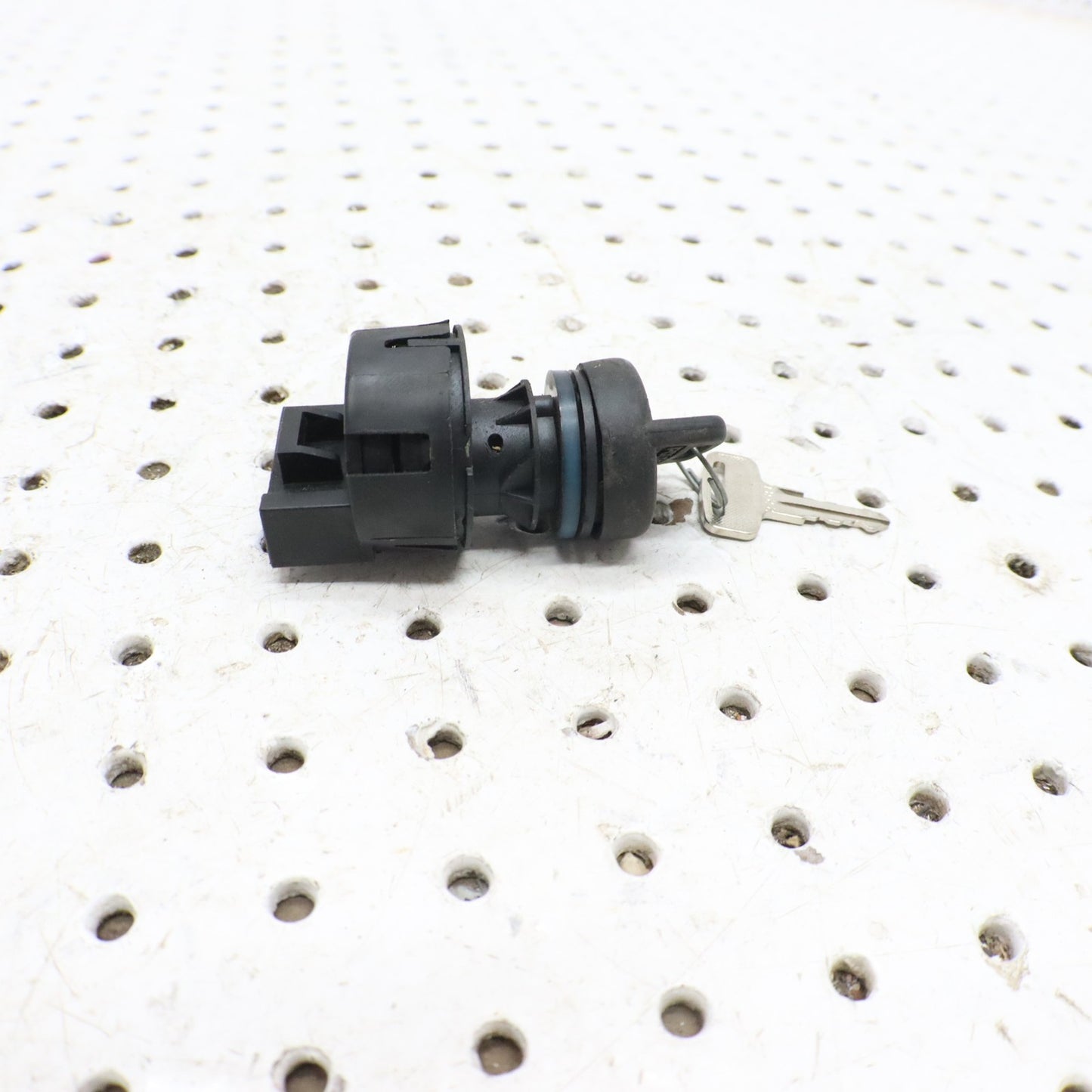 2016 Polaris Rush 800 Ignition Key Switch 4012165; 4081556