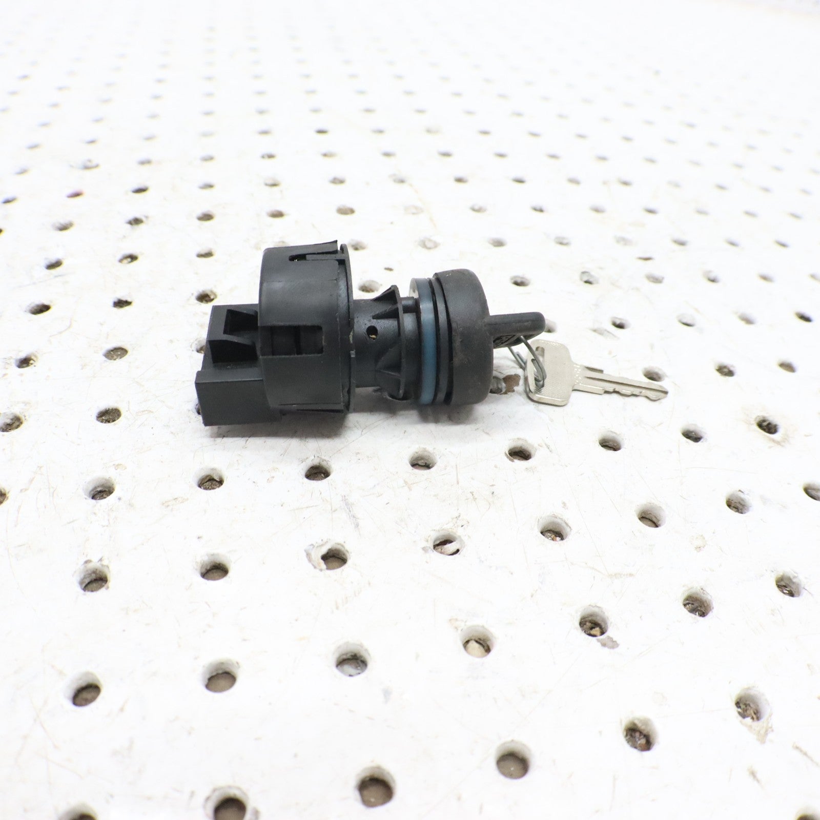 2016 Polaris Rush 800 Ignition Key Switch 4012165; 4081556