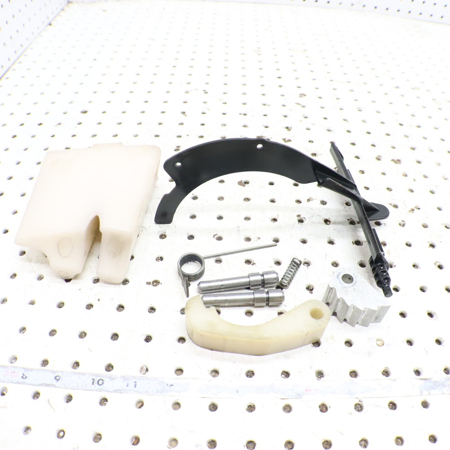 2004 Polaris Sportsman 500 Transmission OIL DEFLECTOR , CHAIN TENSIONER 