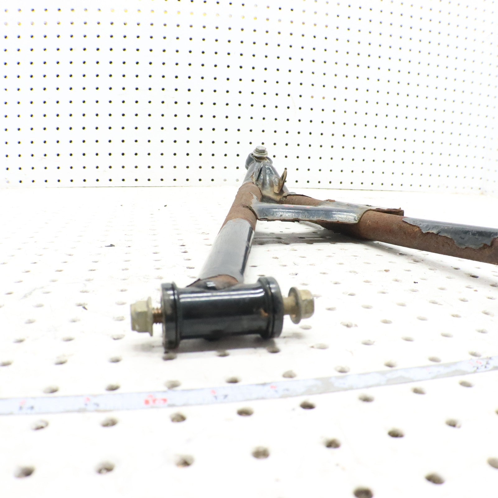 2007 Polaris Iq 600 A Arm Lower Right 2203022-067