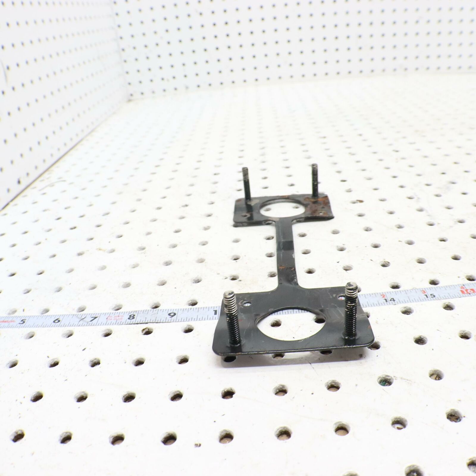 2006 POLARIS SWITCHBACK ECU CDI ECM COMPUTER BRACKET MOUNT 1014702-067