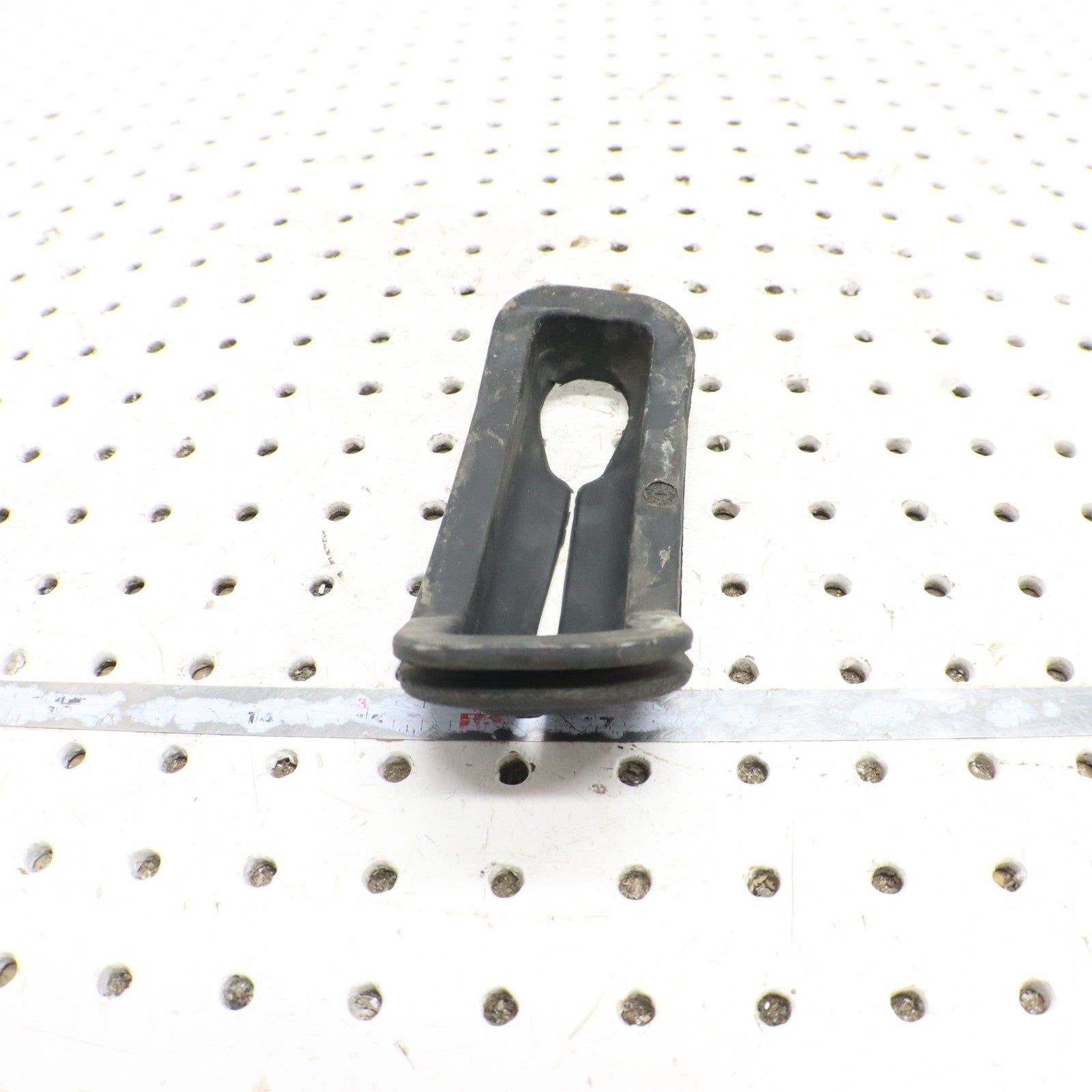 2013 Polaris Ranger 800  PARK BRAKE GROMMET 5413958