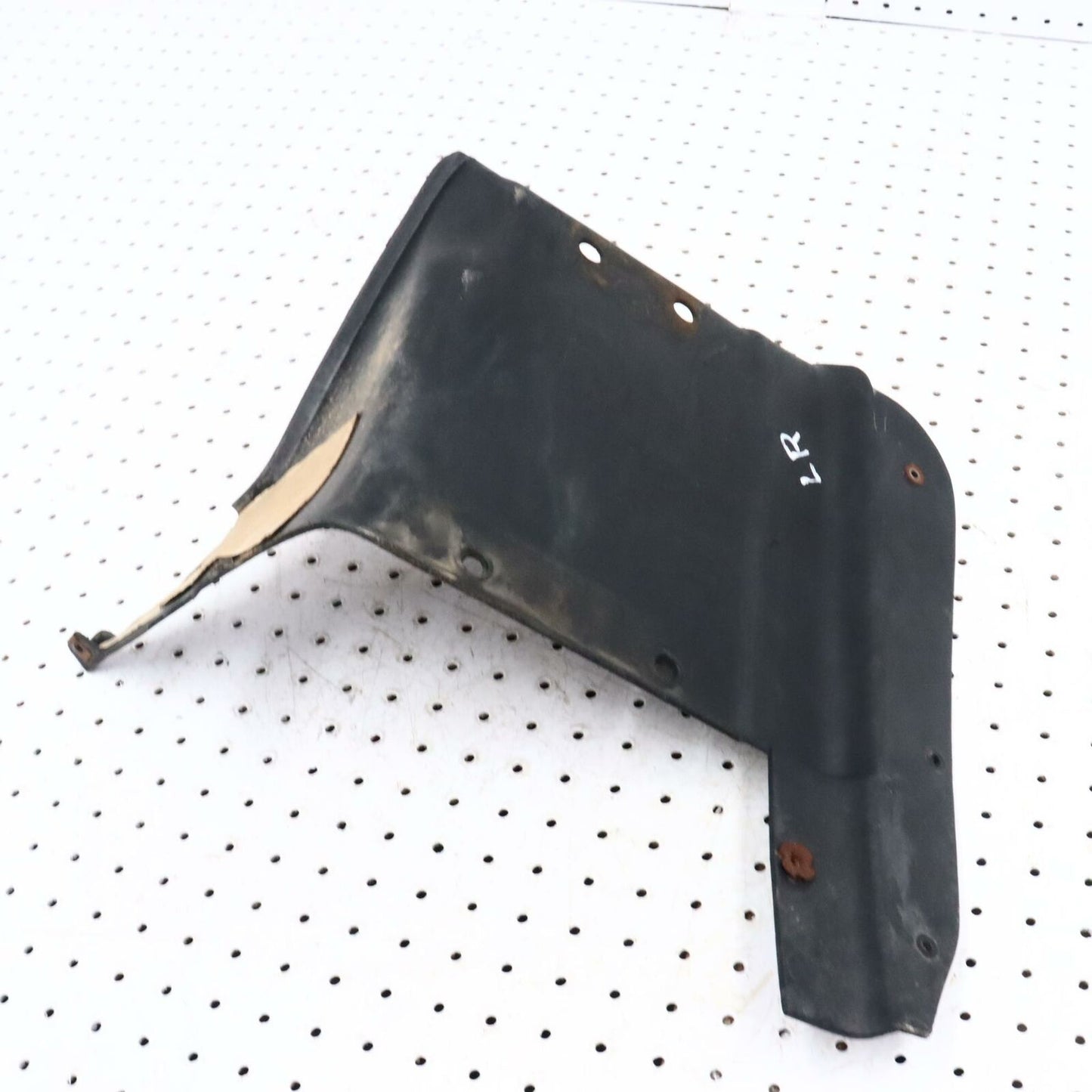2004 ARCTIC CAT 650 LEFT REAR FENDER FLARE MUD GUARD  1506-372