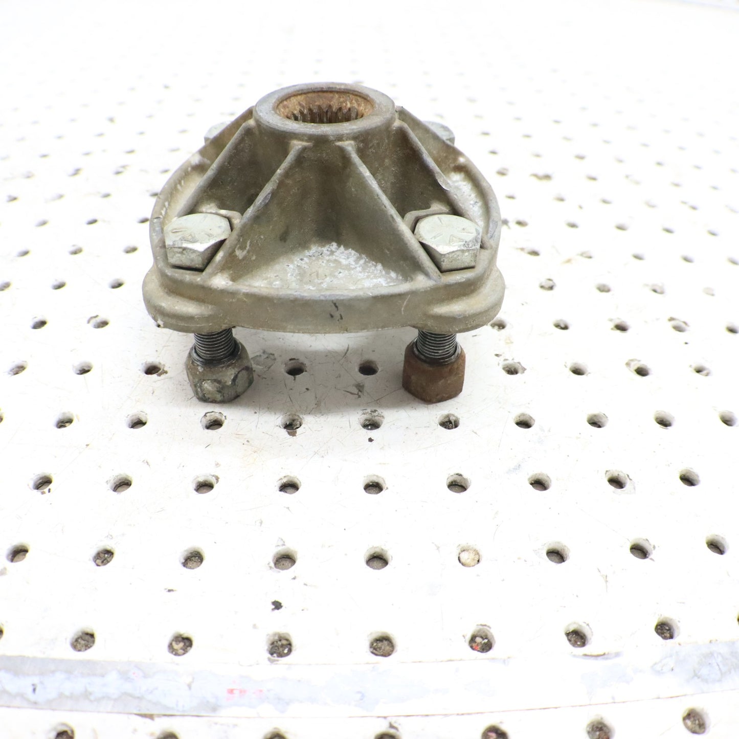 1995 Polaris Xplorer 400 REAR Wheel Hub 2200341