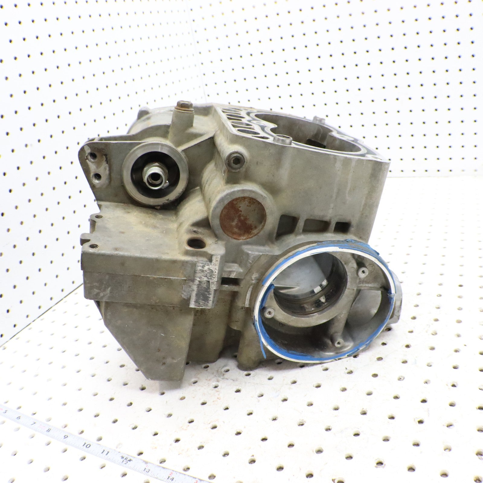 2009 Polaris Sportsman 800 Crankcase Engine Case 2203300 CRACKED !