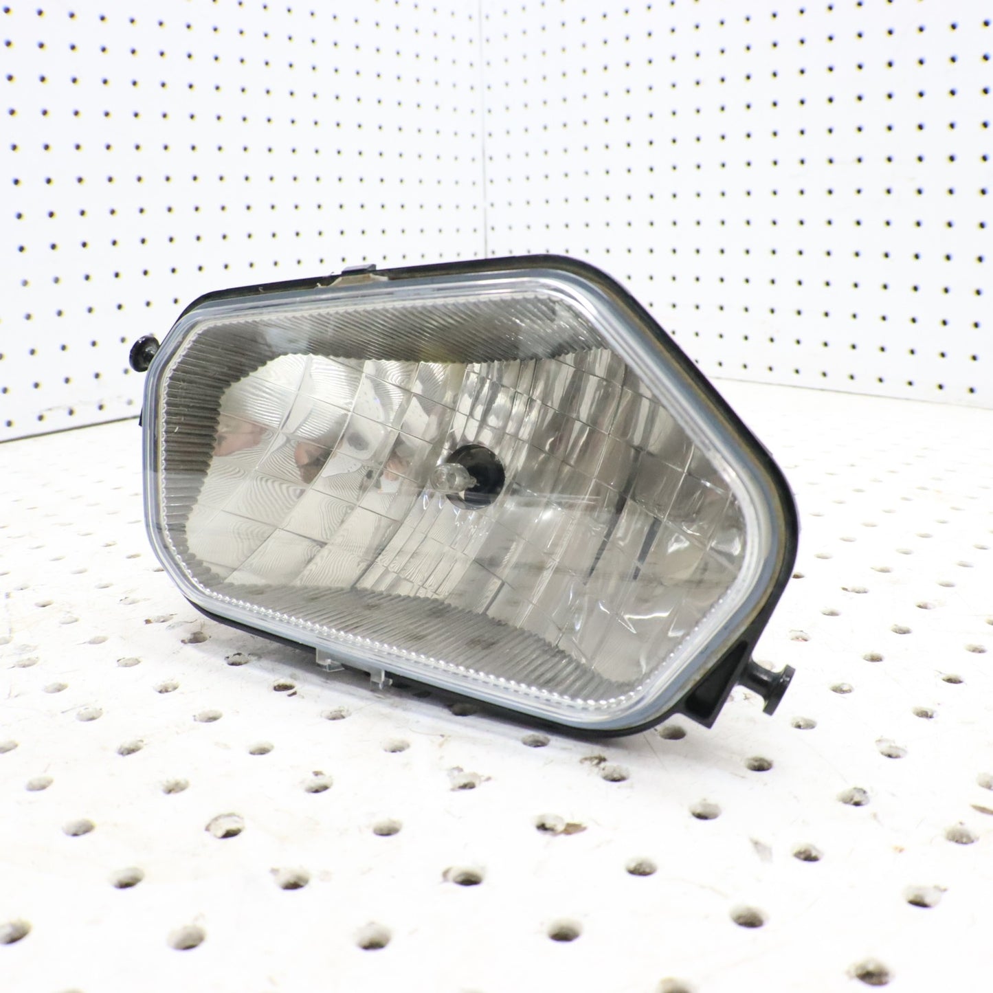 2018 Polaris Sportsman 570 Efi Headlight Head Light Bumper 2410615