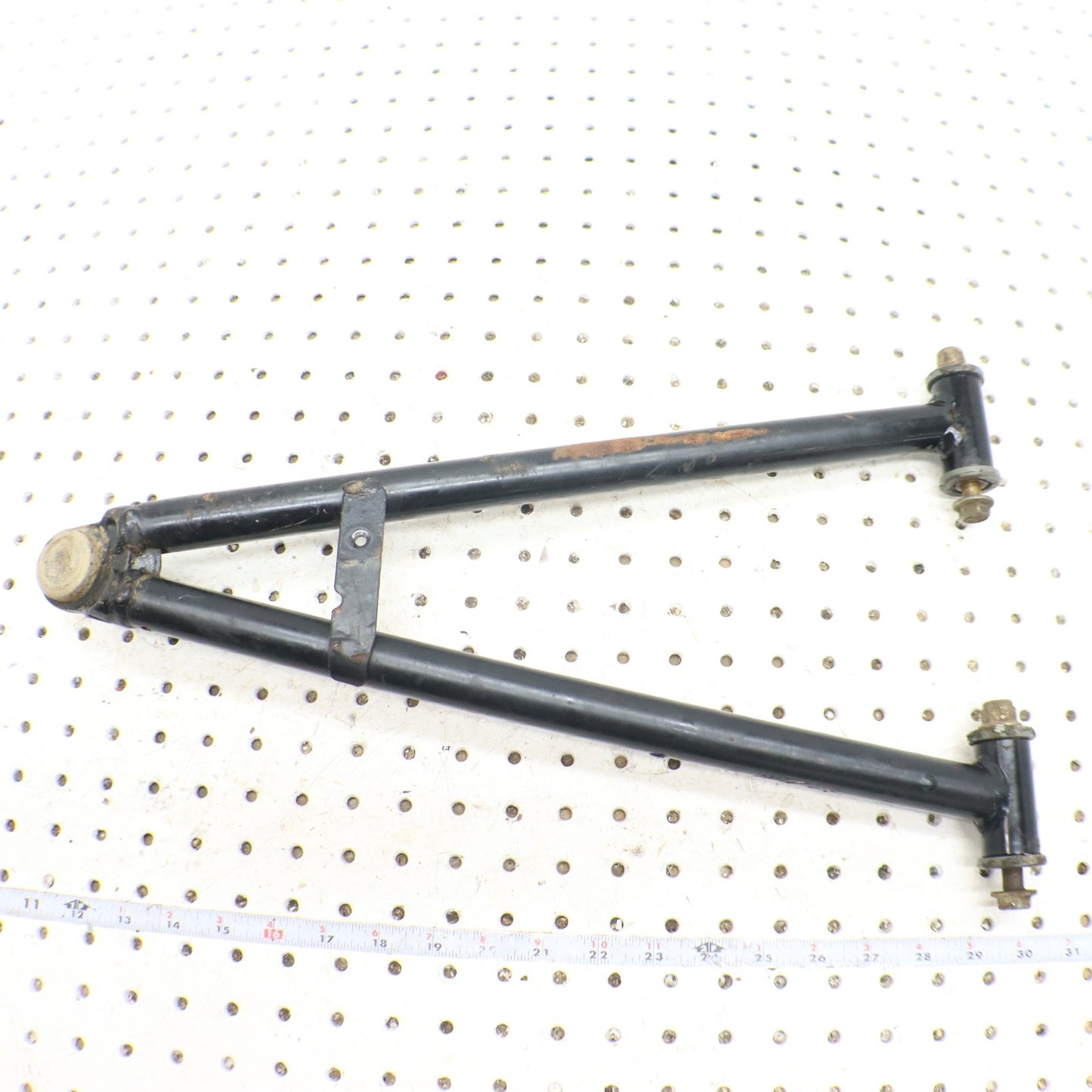 2009 Polaris Sportsman Xp 850 Front Lower Right Control Arm 1017157-067 1019811