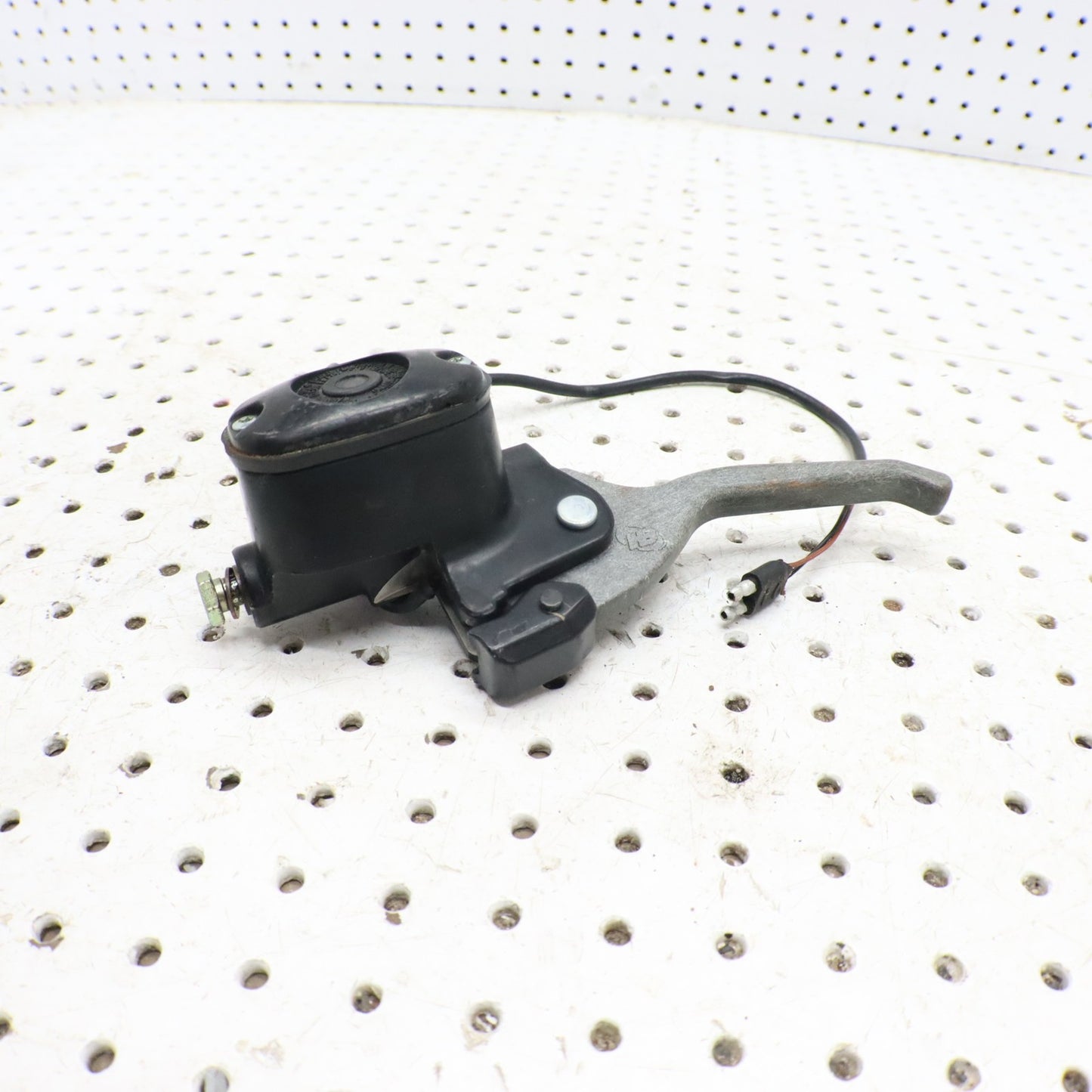 2009 Arctic Cat Crossfire R 8 Hand Brake Lever Master Cylinder 1602-930