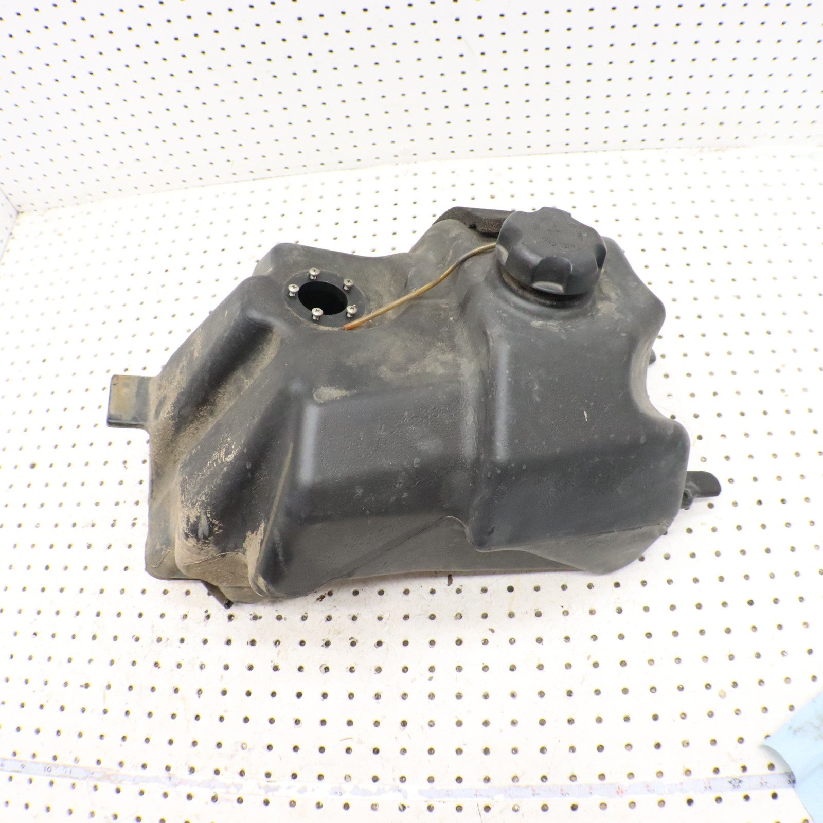 2004 Polaris Sportsman 500 Fuel Tank Gas Tank 2520339; 2520556