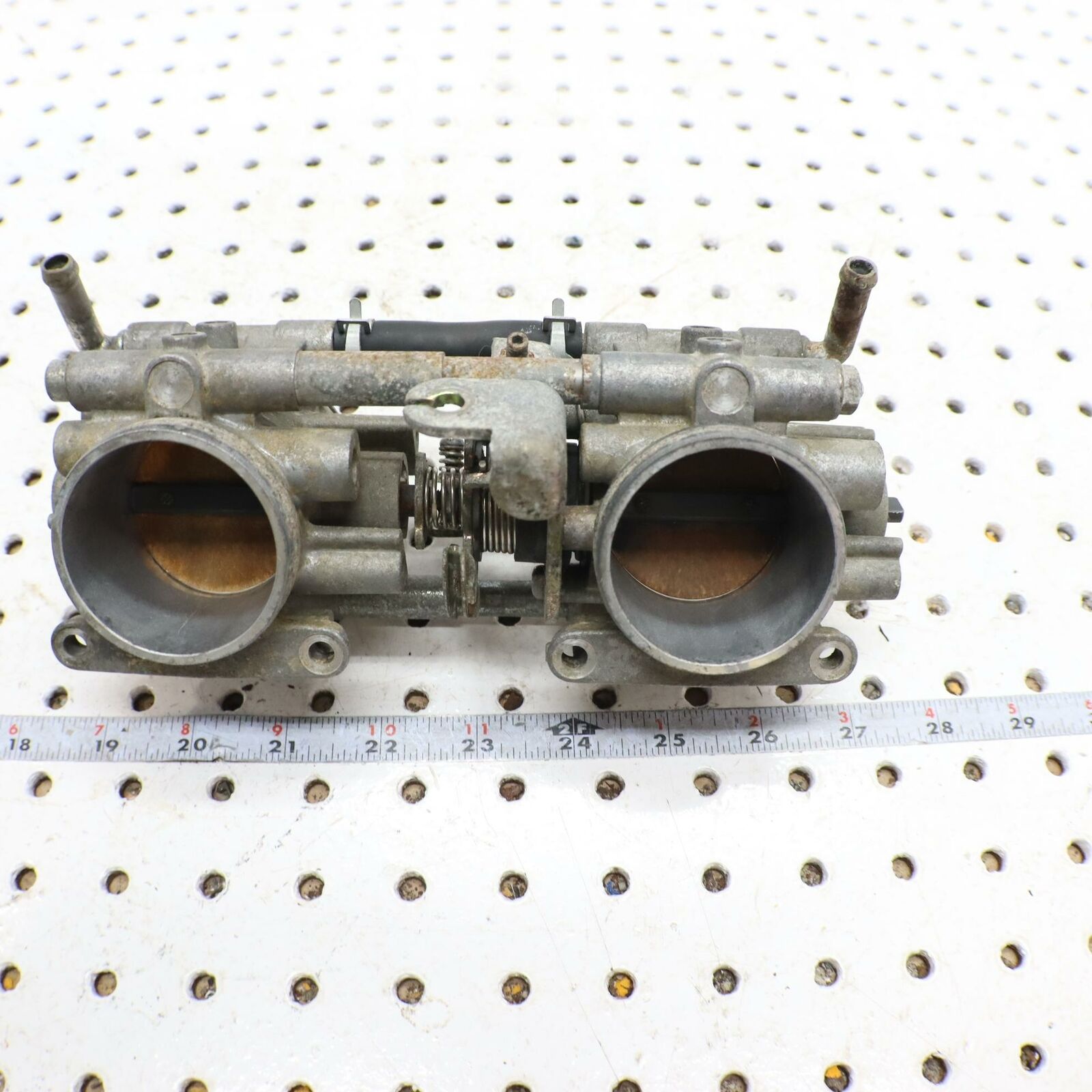 POLARIS MAIN FUEL INJECTORS THROTTLE BODIES BODY 1203213