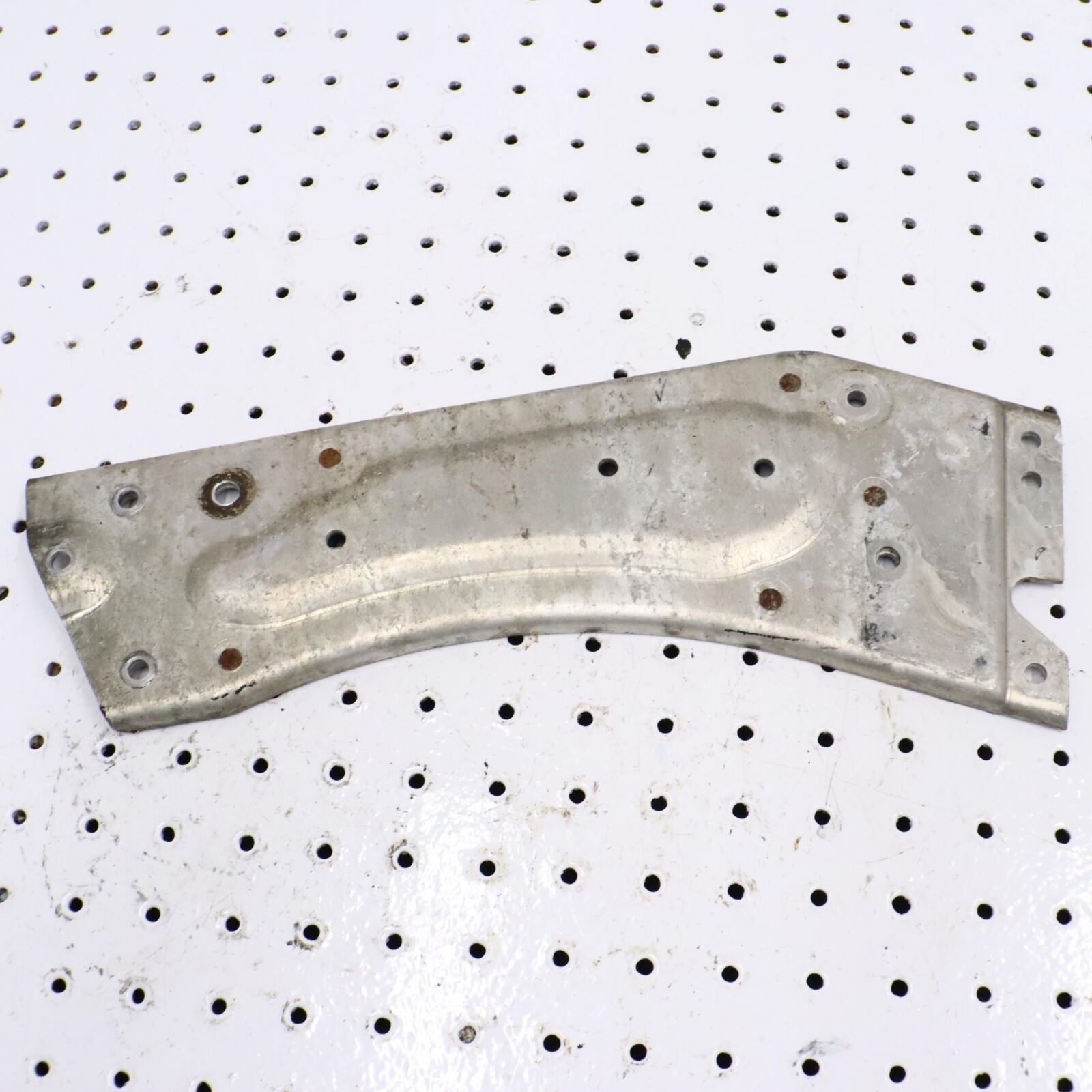 2006 POLARIS FUSION 700 ENGINE MOTOR MOUNT BRACKET 1015100