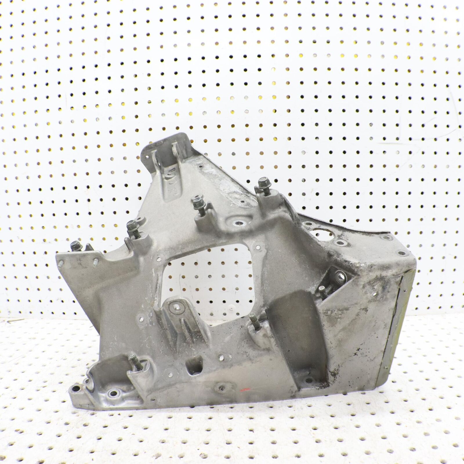 POLARIS PRO RMK 800 FRONT BULKHEAD CHASSIS FRAME SUPPORT 1018519