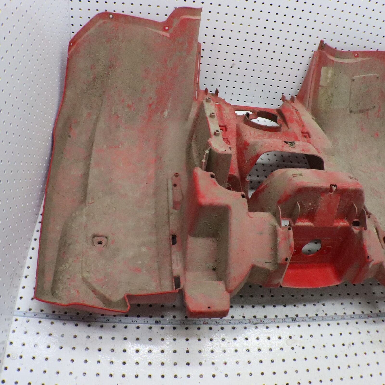 2013 YAMAHA GRIZZLY 700 REAR FENDER CAB 1HP-F1600 RED