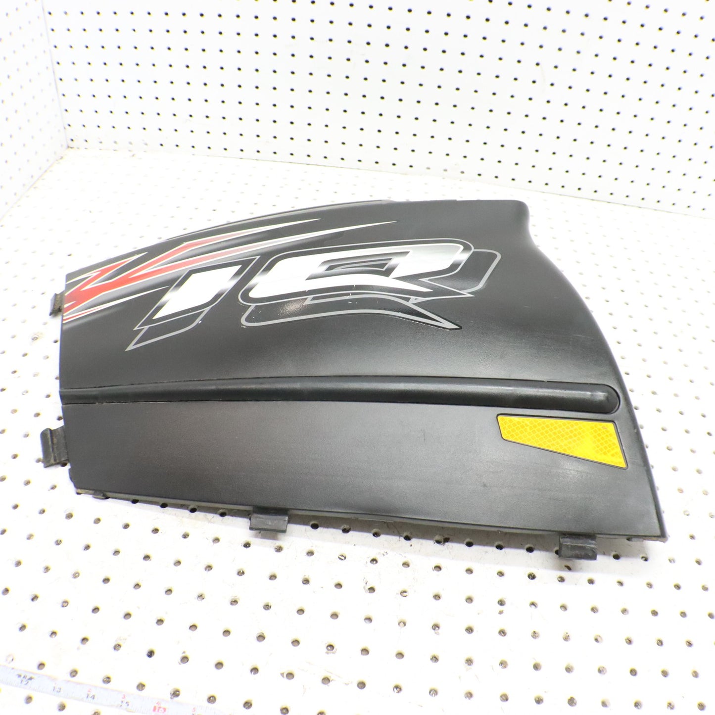 2007 Polaris Iq 600 Side Panel Left 2633398-070