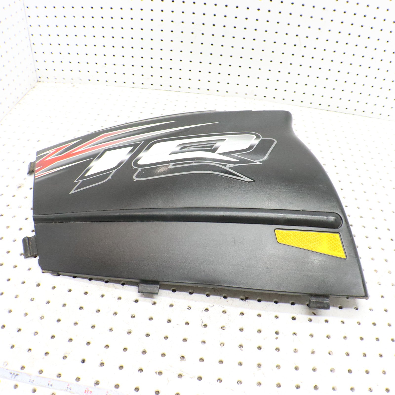 2007 Polaris Iq 600 Side Panel Left 2633398-070