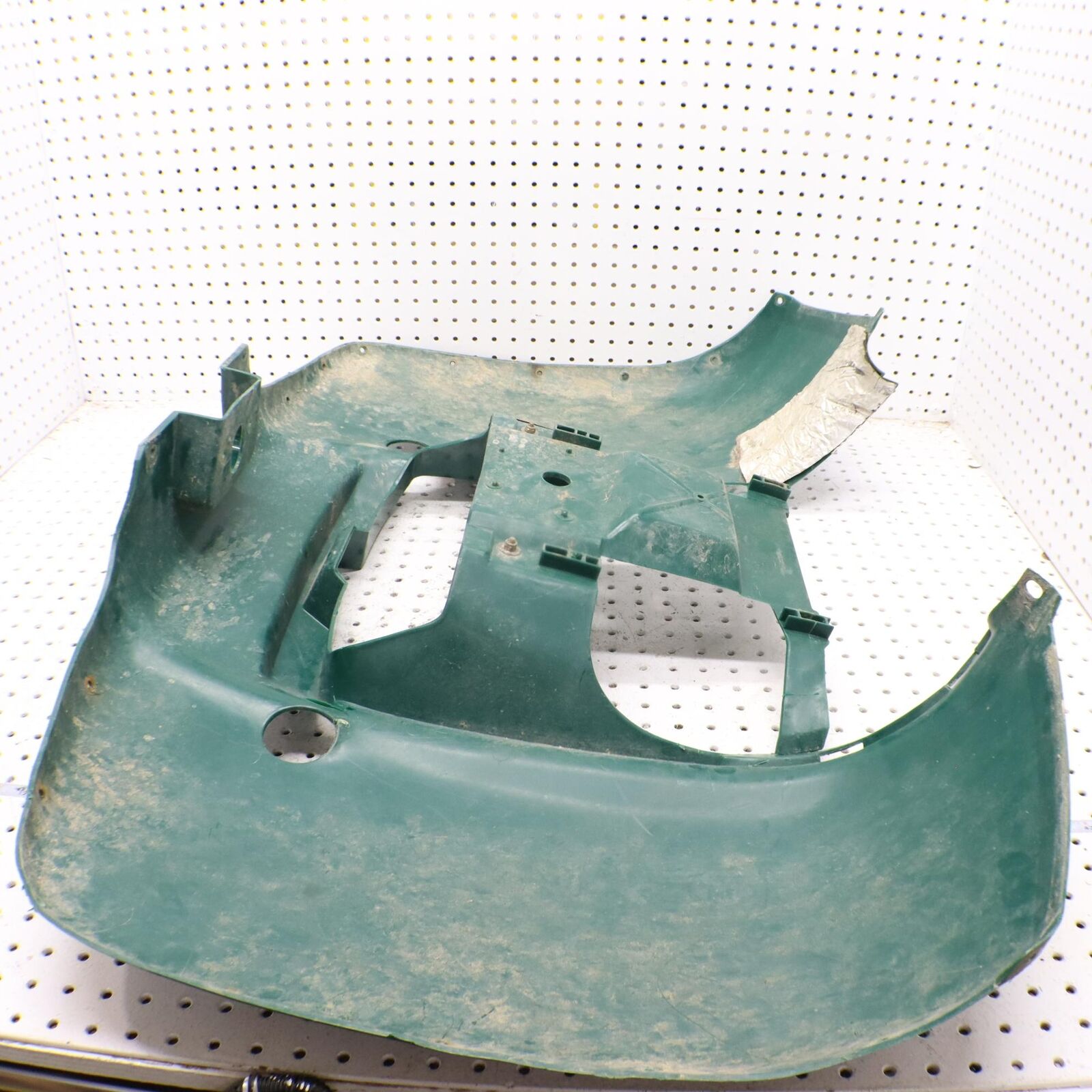 1999 POLARIS XPLORER 400 REAR FENDER CAB 5433204-195