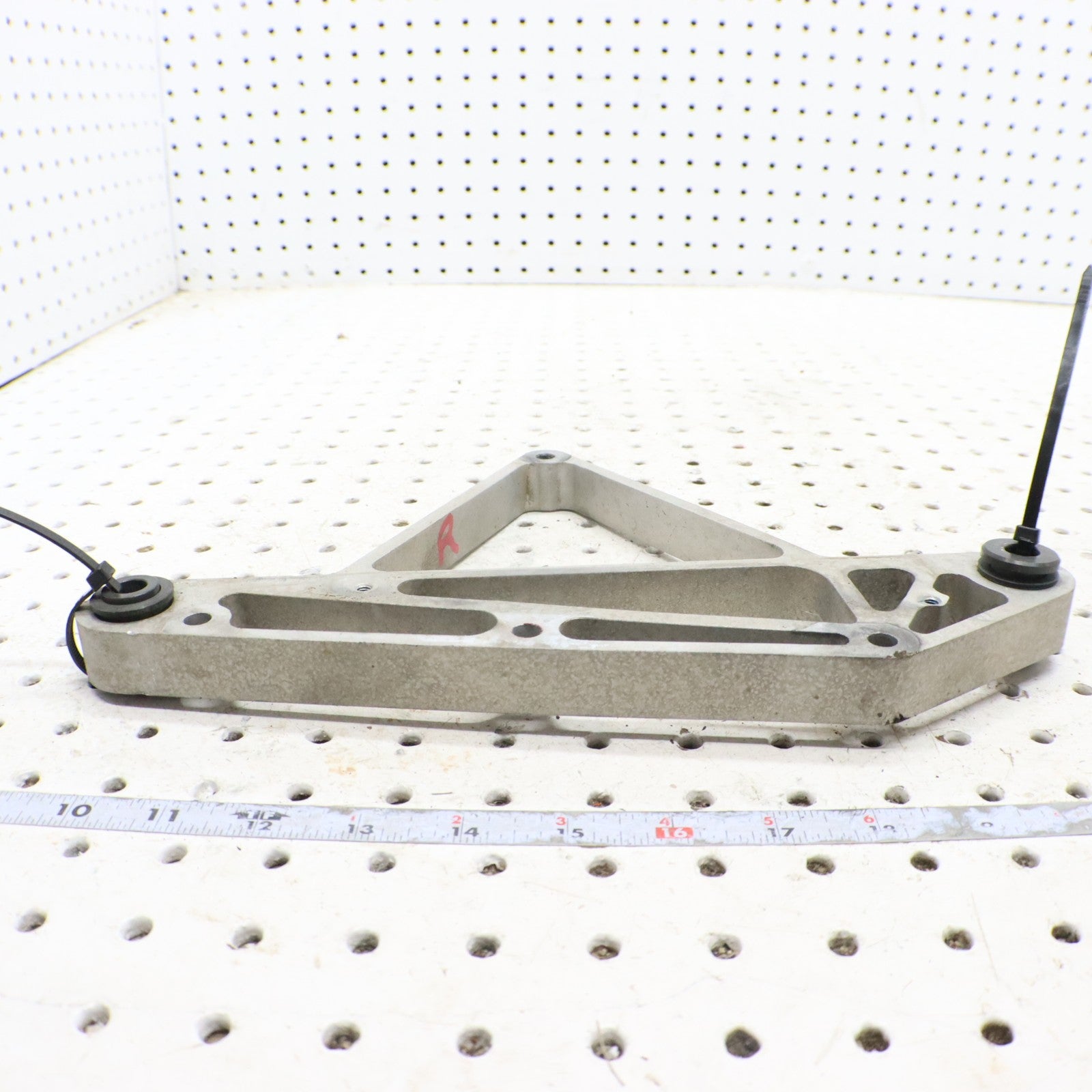 2016 Polaris Rush 800 Side Crank Right Suspension Arm Bracket 5138644 ; 5140959