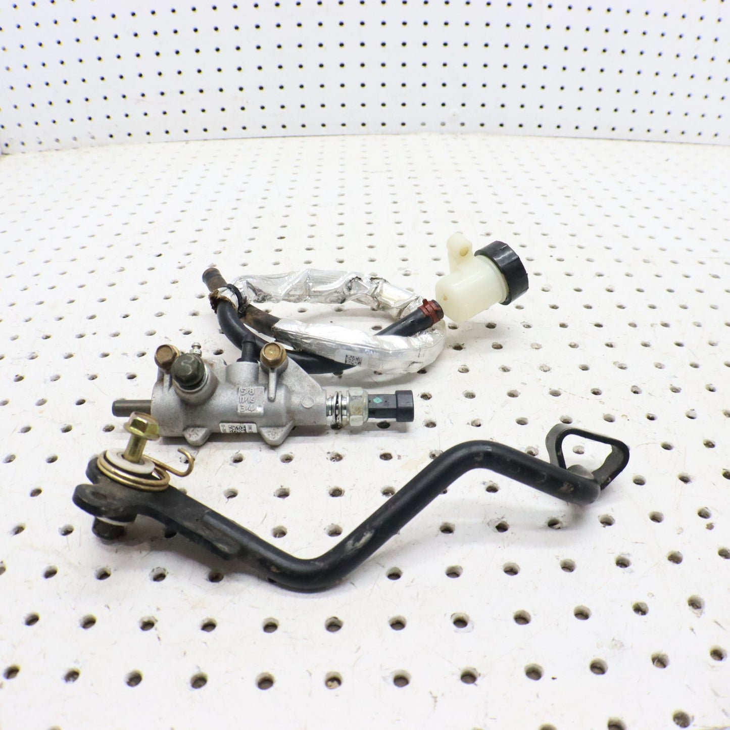 2024 Polaris Sportsman 570 Efi Eps Foot Brake Pedal & Master Cylinder 1913815