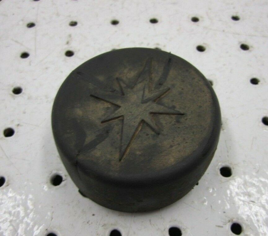 2000 POLARIS MAGNUM 325 2X4 SWING ARM PIVOT COVER CAP 5411532
