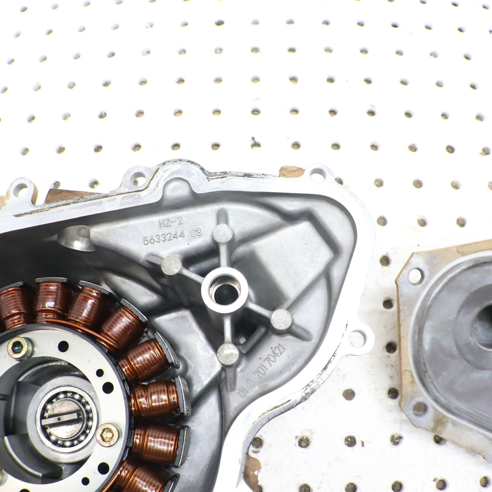 2017 Polaris Sportsman 570 Stator Cover Waterpump 2205170; 3022724; 5144584 